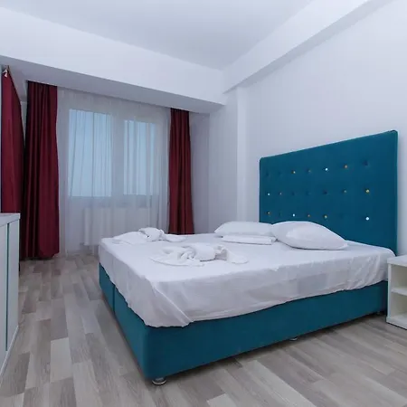 Paradis - Sun, Fun & Clubs Apartment *