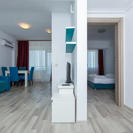 Apartment Paradis - Sun, Fun & Clubs Mamaia