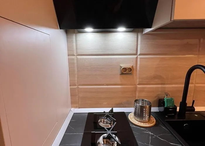 Paradis - Sun, Fun & Clubs *